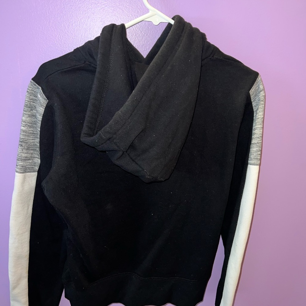 Simple Track suit - Picture 4 of 4